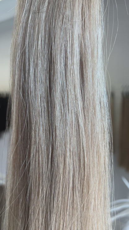 Hand-Tied Weft Dirty Blonde (613/18) 20”